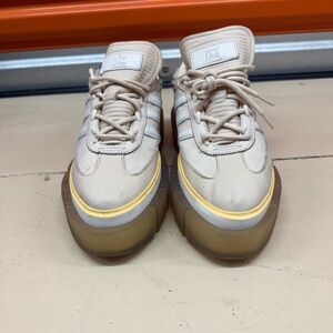 IVY PARK Cream Sneakers with Yellow Trim